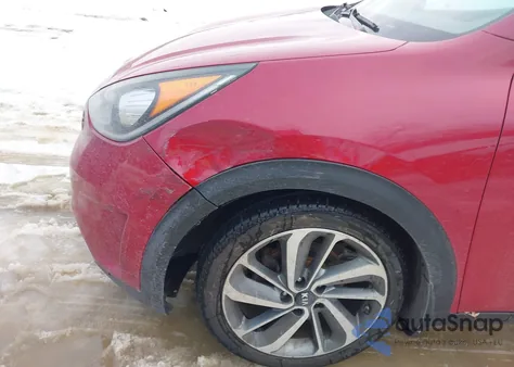 2017 Kia Niro Touring z USA, uszkodzony, nr VIN KNDCE3LCXH5038422